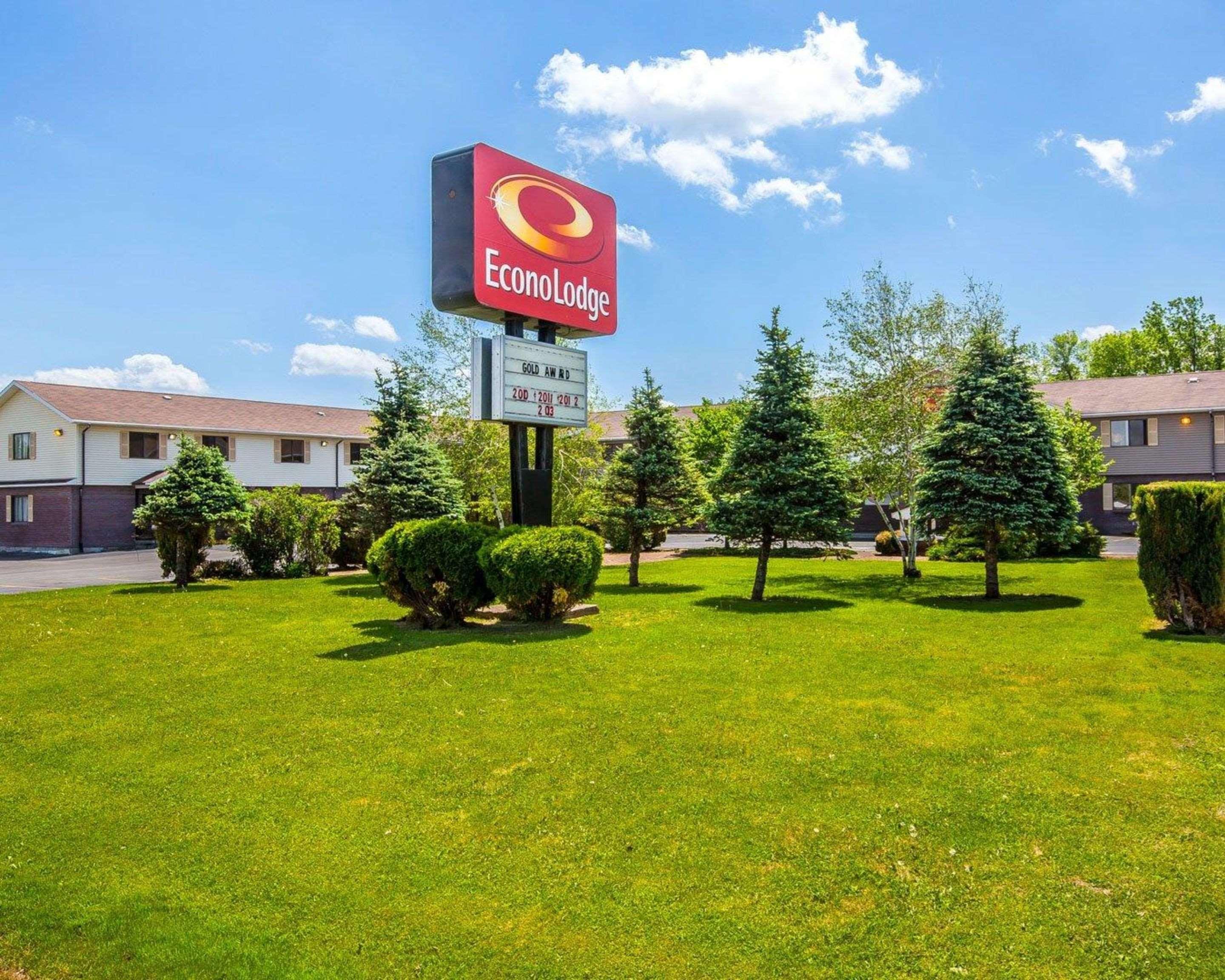 Surestay By Best Western Massena Buitenkant foto