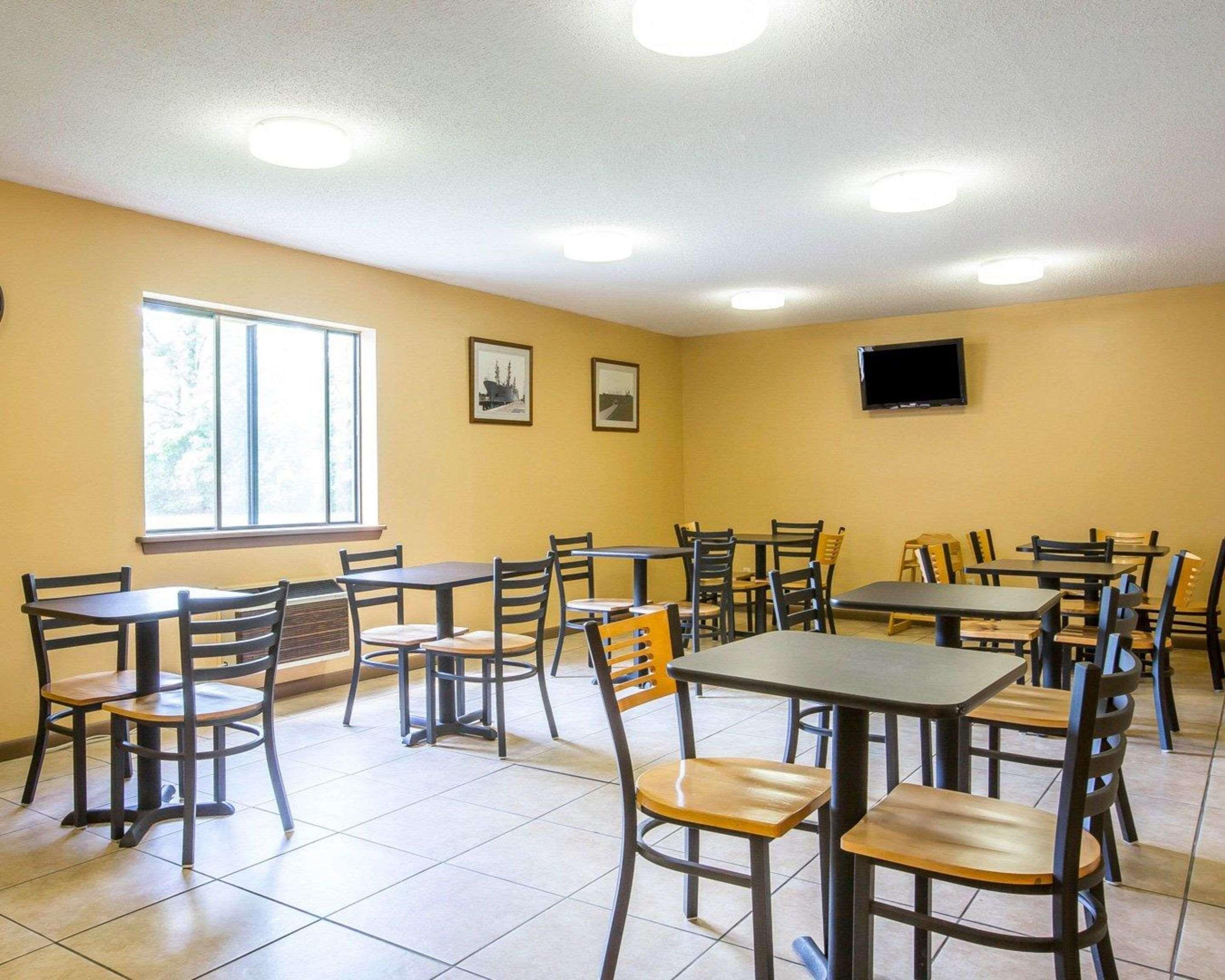 Surestay By Best Western Massena Buitenkant foto