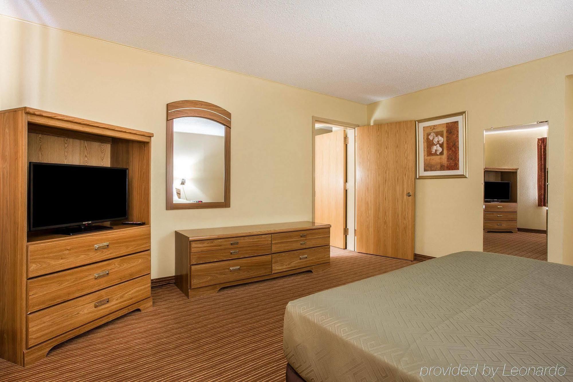 Surestay By Best Western Massena Buitenkant foto